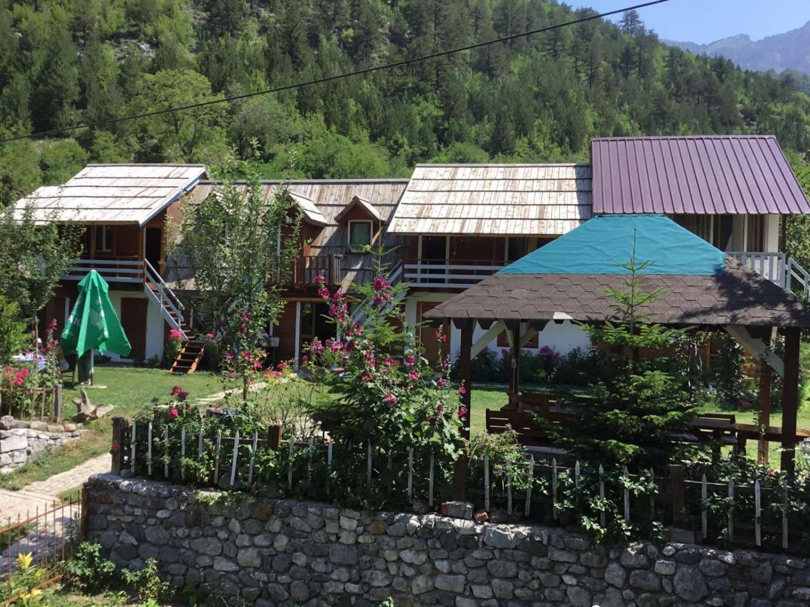 Zariklis Hotel Theth Exterior foto